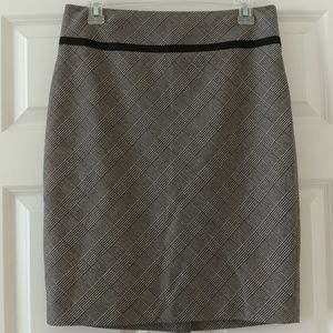 The Limited Houndstooth Pencil Skirt